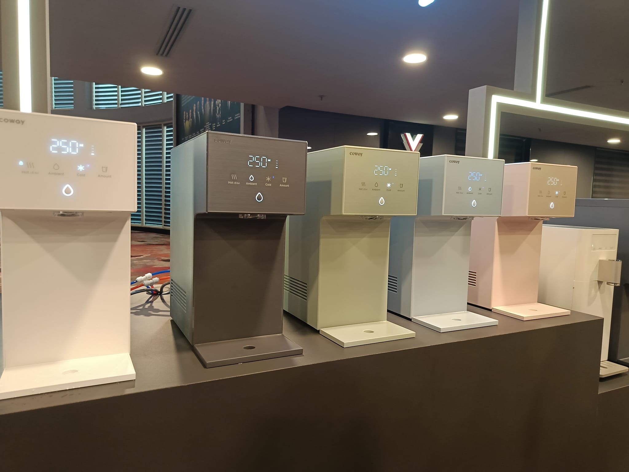Coway Dazzie penapis air slim untuk dapur kecil